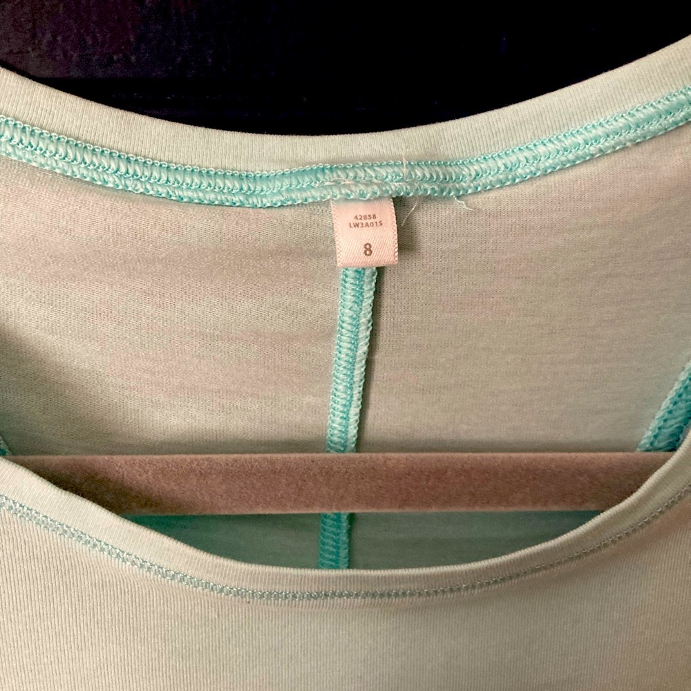 Lululemon Sports Top - Picture 3 of 4
